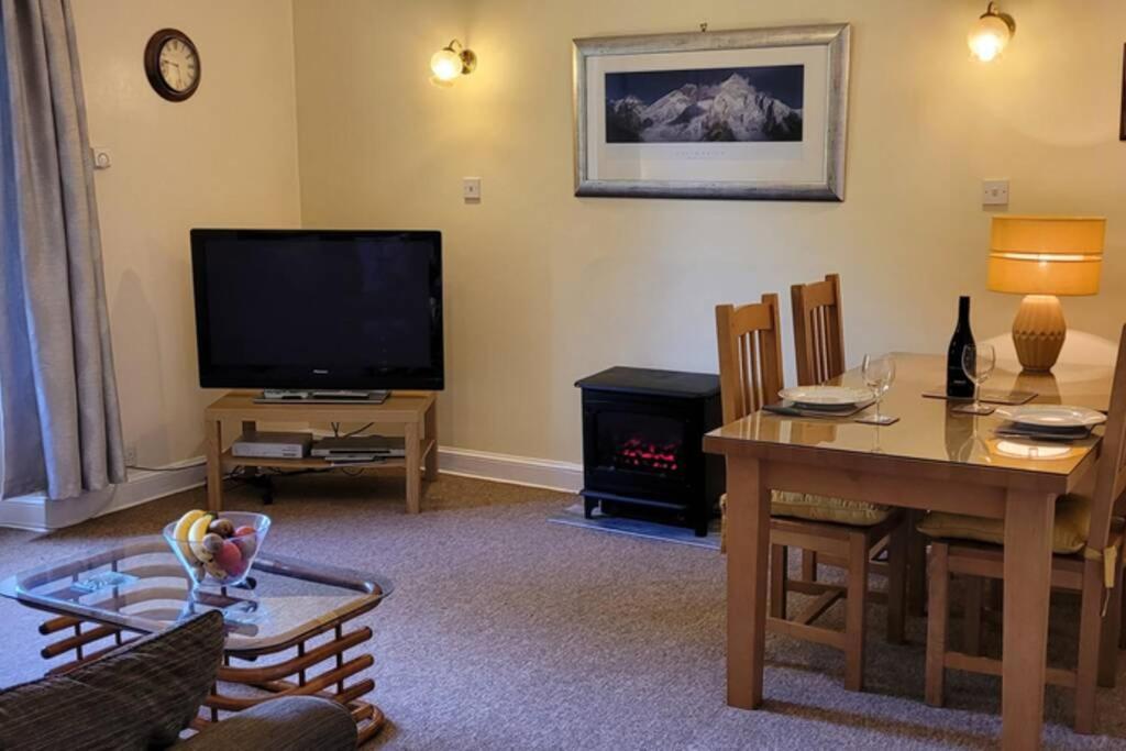 Pitlochry North Wing Apartment - Very Central Buitenkant foto